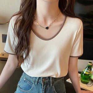 Scoopneck Contrast Trim Tee